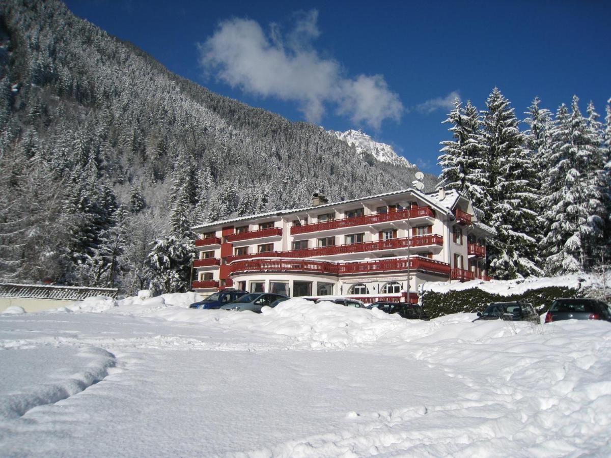 Chalet Hotel La Sapiniere Chamonix ภายนอก รูปภาพ