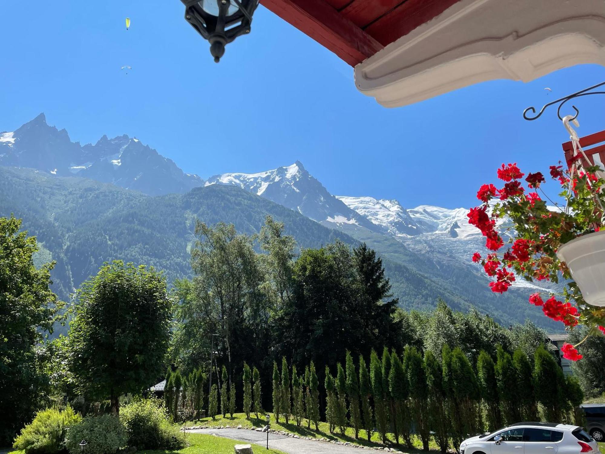 Chalet Hotel La Sapiniere Chamonix ภายนอก รูปภาพ