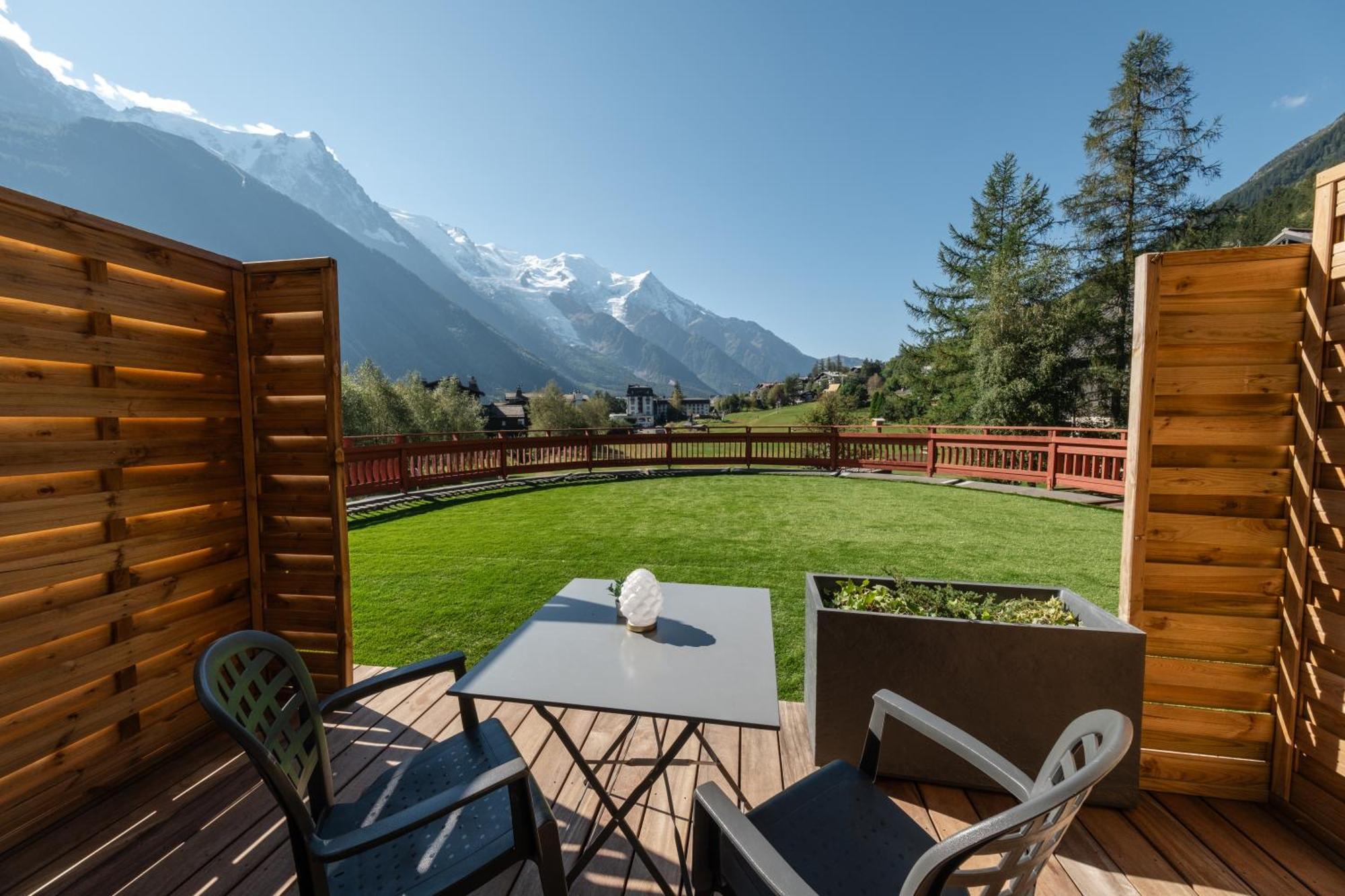 Chalet Hotel La Sapiniere Chamonix ภายนอก รูปภาพ